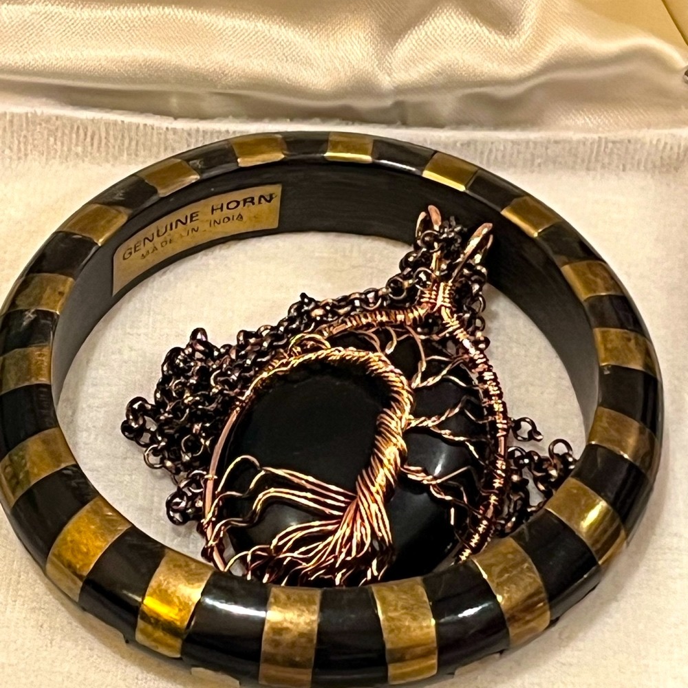 Genuine Horn Bracelet plus coordinating Tree of life pendant on long chain N257